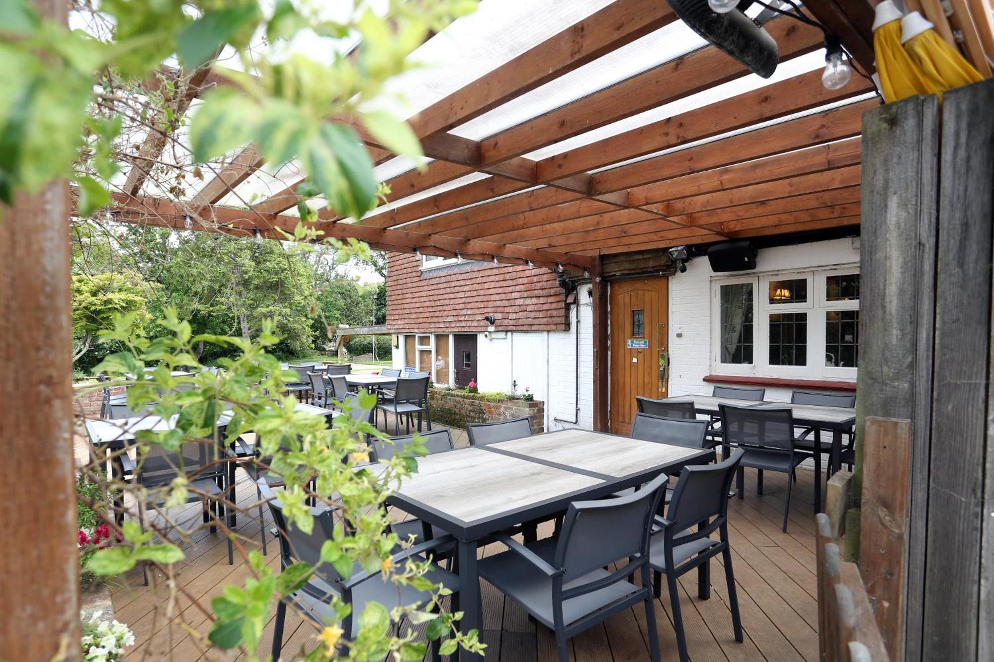 Two Sawyers Hotel Pett Buitenkant foto
